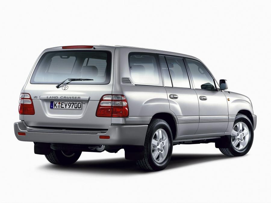  Toyota Land Cruiser 100 VX 2002 года  (фото 2 из 23)